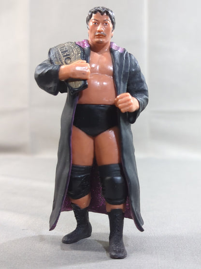Kenta Kobashi  (hood and belt)