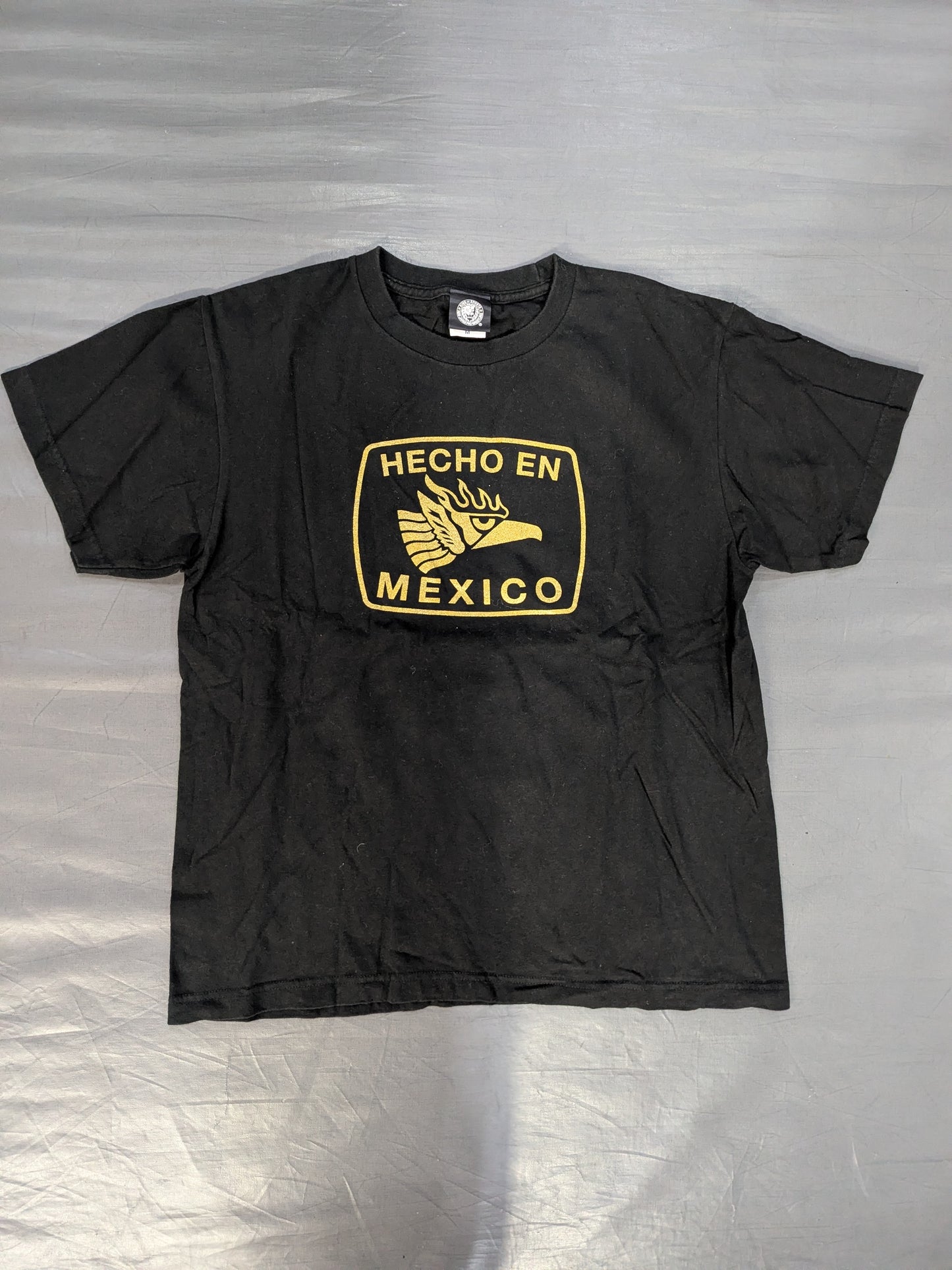 エル・デスペラード「ESTILO MEXICO」Tシャツ②(ブラック×ゴールド)
