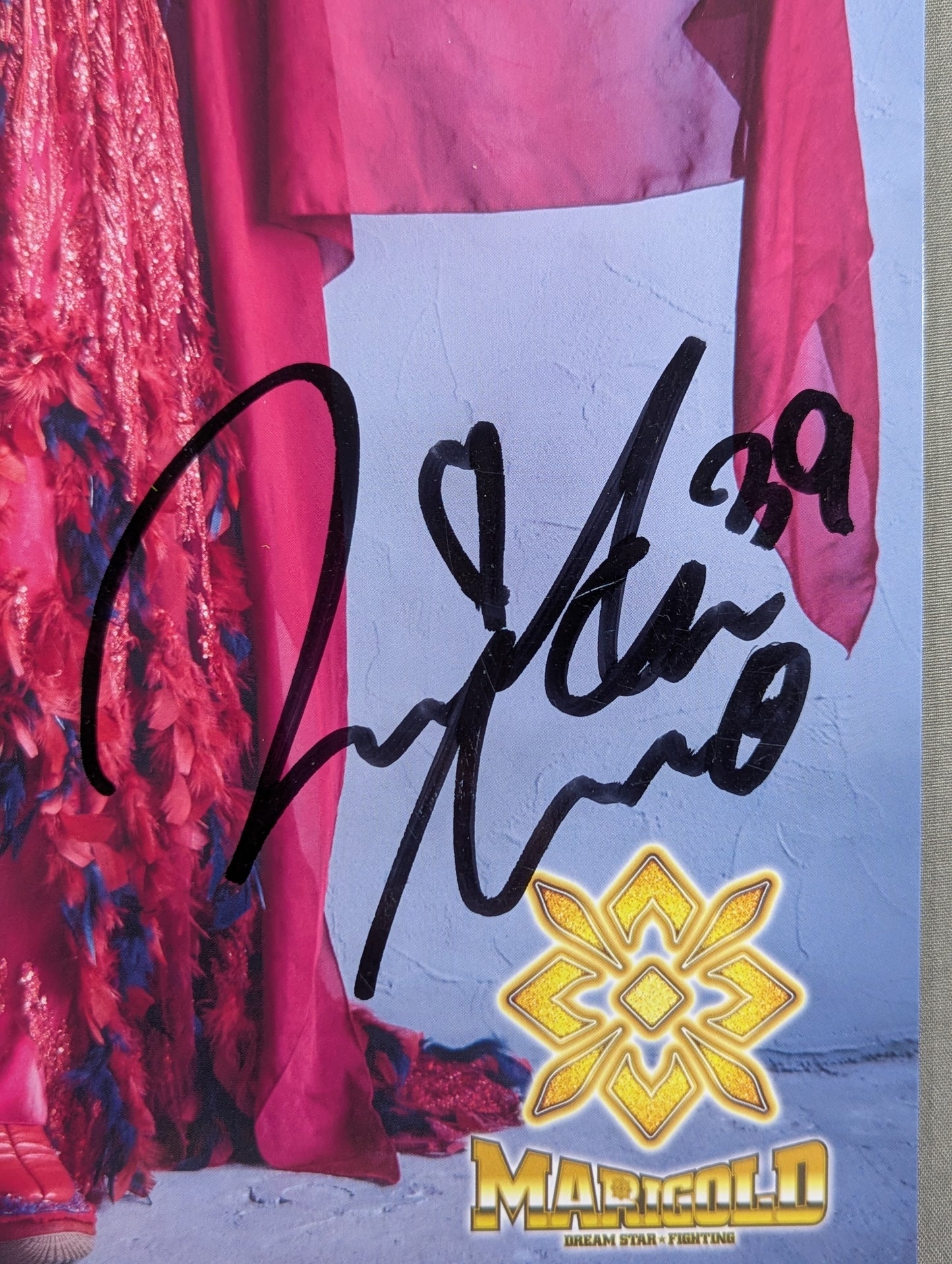 [Miku Aono  hand signed autograph 】Marigold / MARIGOLD GUIDE BOOK Vol.3