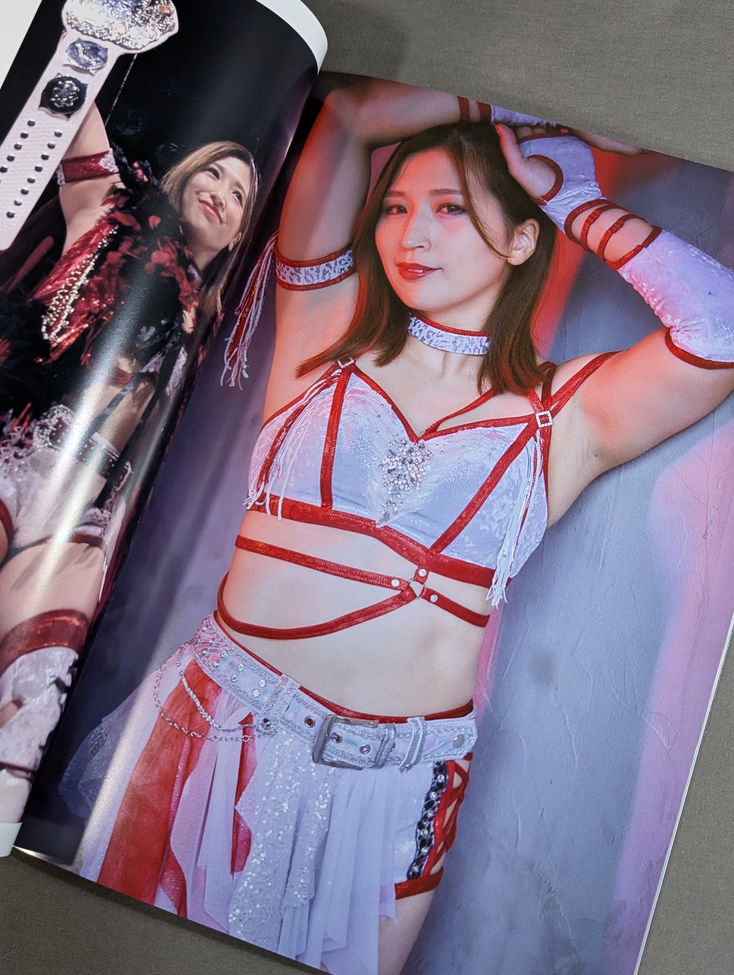 [Miku Aono  hand signed autograph 】Marigold / MARIGOLD GUIDE BOOK Vol.3