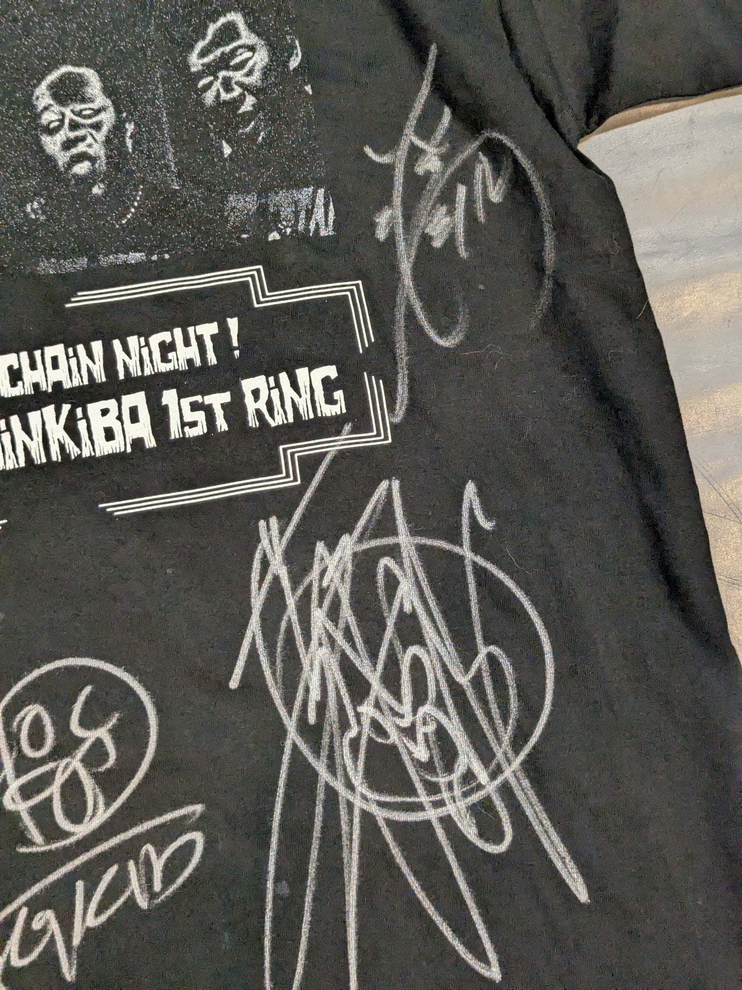 【4選手直筆サイン入り】葛西純ユニット「NIGHT OF THE UNCHAIN」Tシャツ②