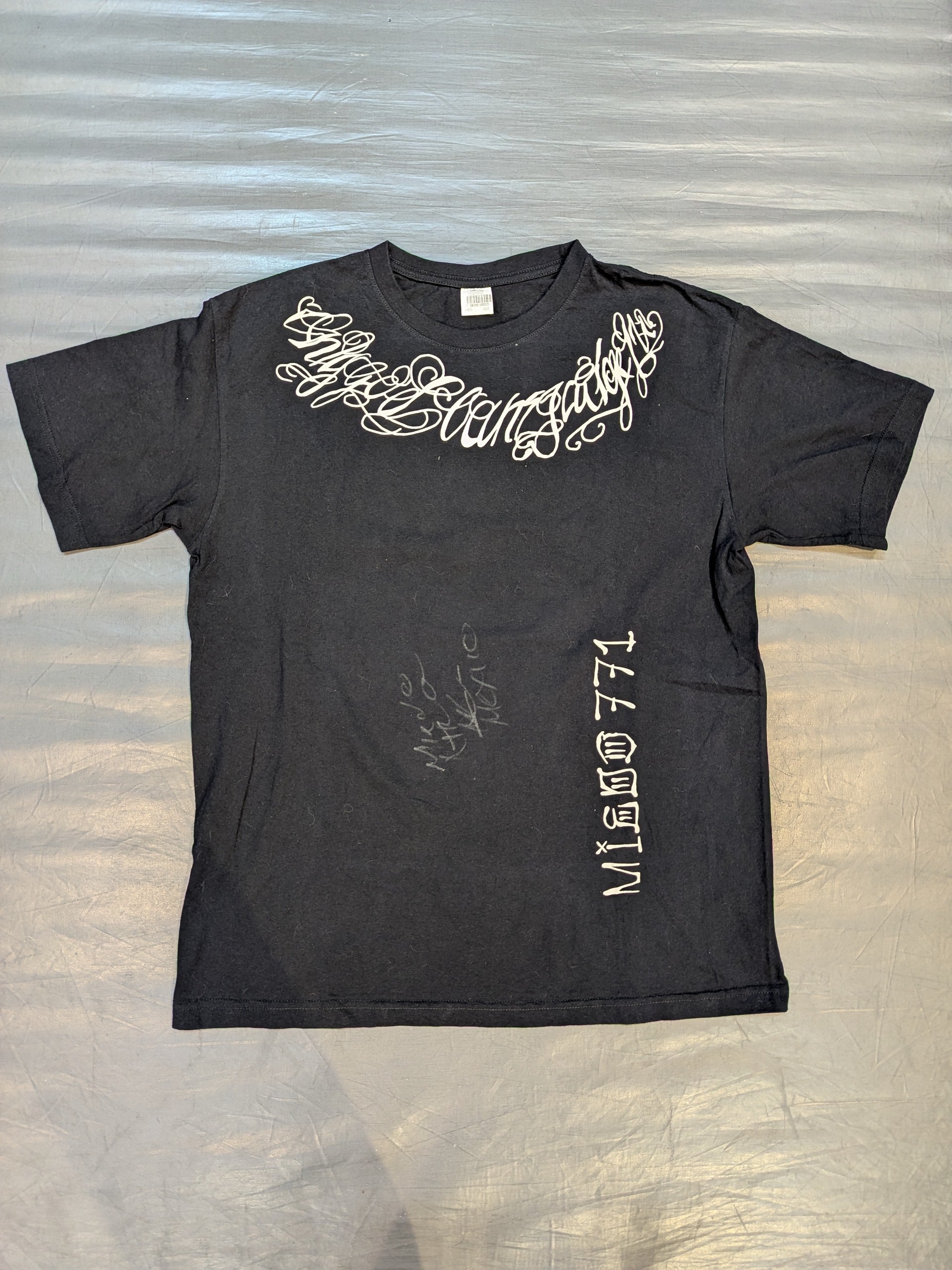 MISAMO 直筆サイン入りTシャツ M 直筆サイン入り】ミエド・エクストレモ イラストTシャツ(ブラック