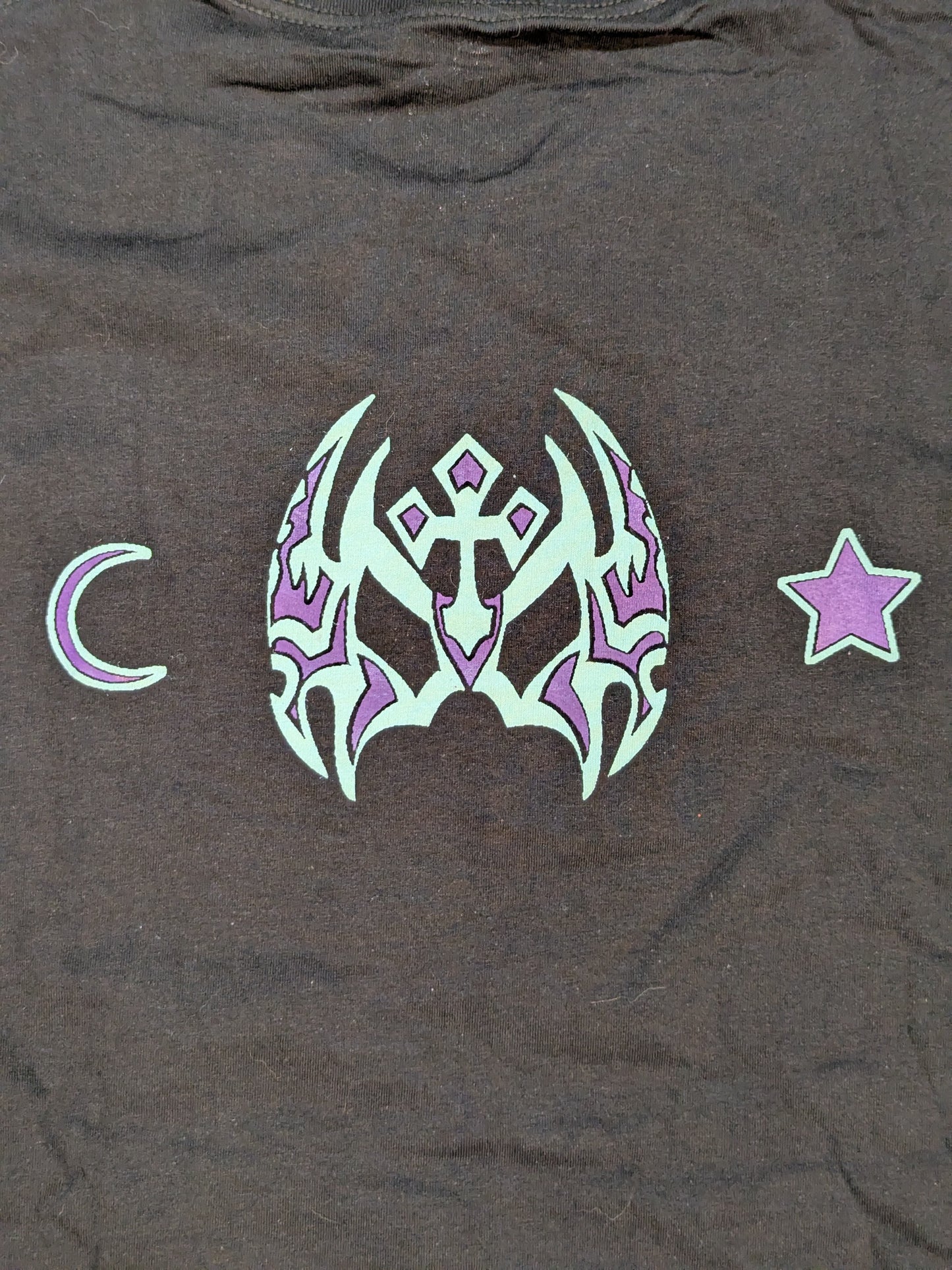 ミエド・エクストレモ イラストTシャツ(ブラック)