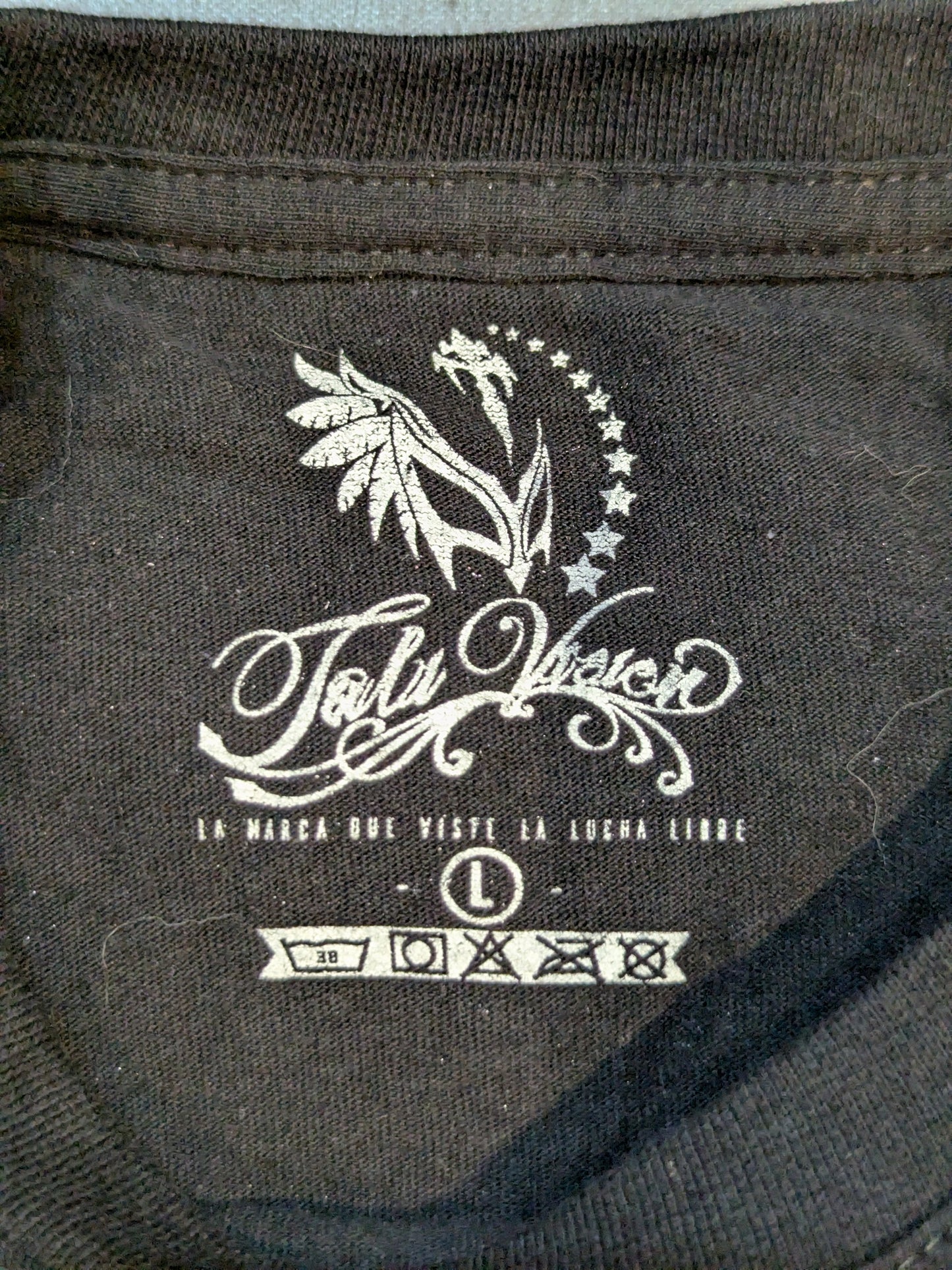 ビオレント・ジャック イラストTシャツ(ブラック)