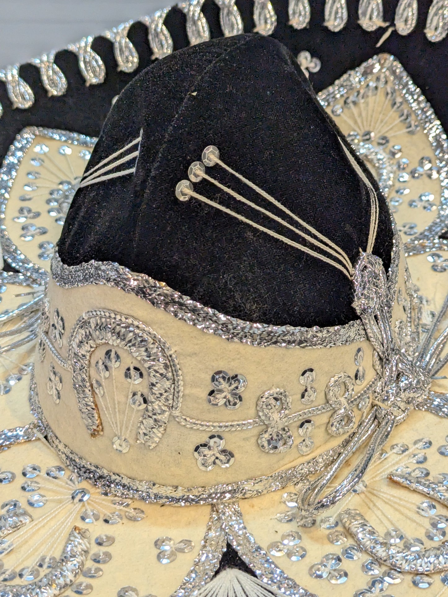 [Ultimo Dragon hand signed autograph] Sombrero (Black & Silver)