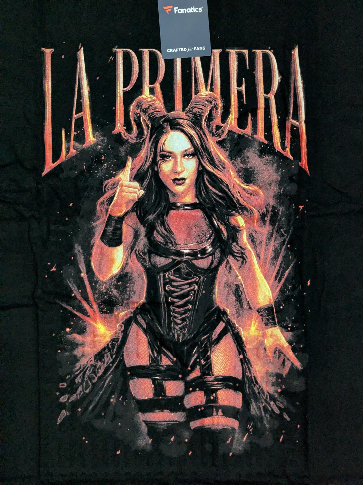 Stephanie Bakkel "LA PRIMERA" Picture T-Shirt (WWE (2020s) / Black)