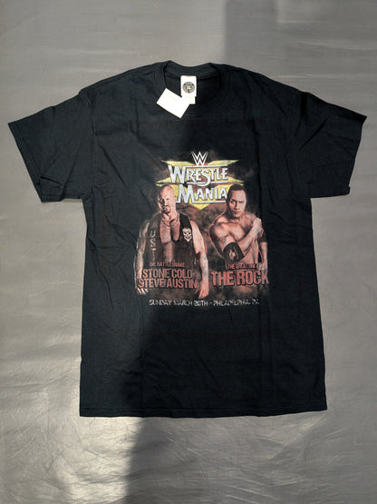 WrestleMania 15 'Stonecold Steve Austin vs The Rock' Picture T-Shirt (WWE (2010s, Reissue) / Black)