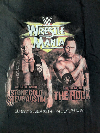 WrestleMania 15 'Stonecold Steve Austin vs The Rock' Picture T-Shirt (WWE (2010s, Reissue) / Black)