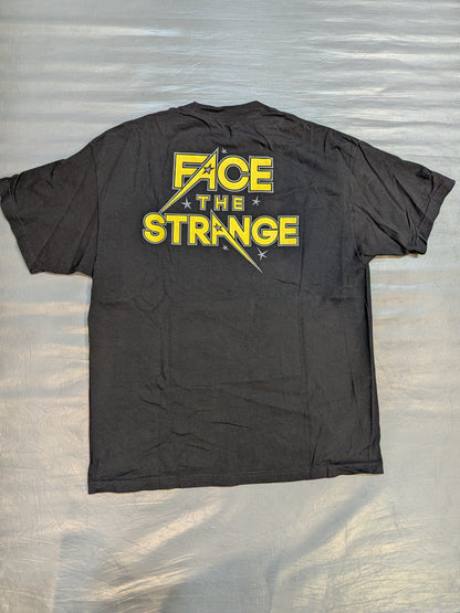 Stardust "FACE THE STRANGE" Illustration T-Shirt (WWE (2013) / Black)