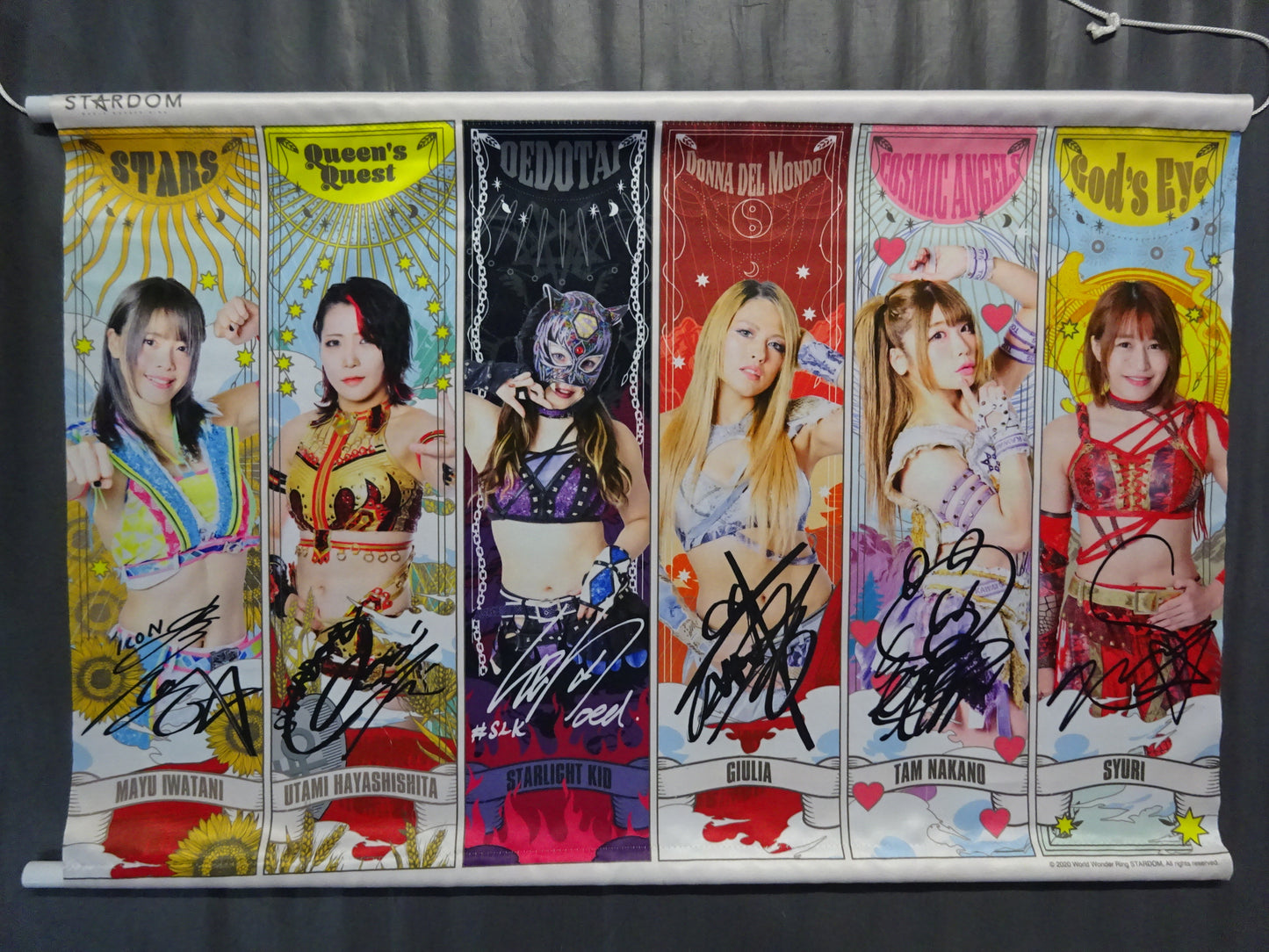 Stardom B2 Tapestry 2022