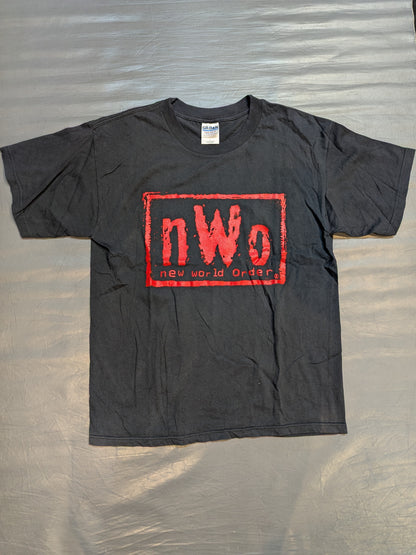 nWo ウルフパックTシャツ(WCW(1990s) / ブラック)