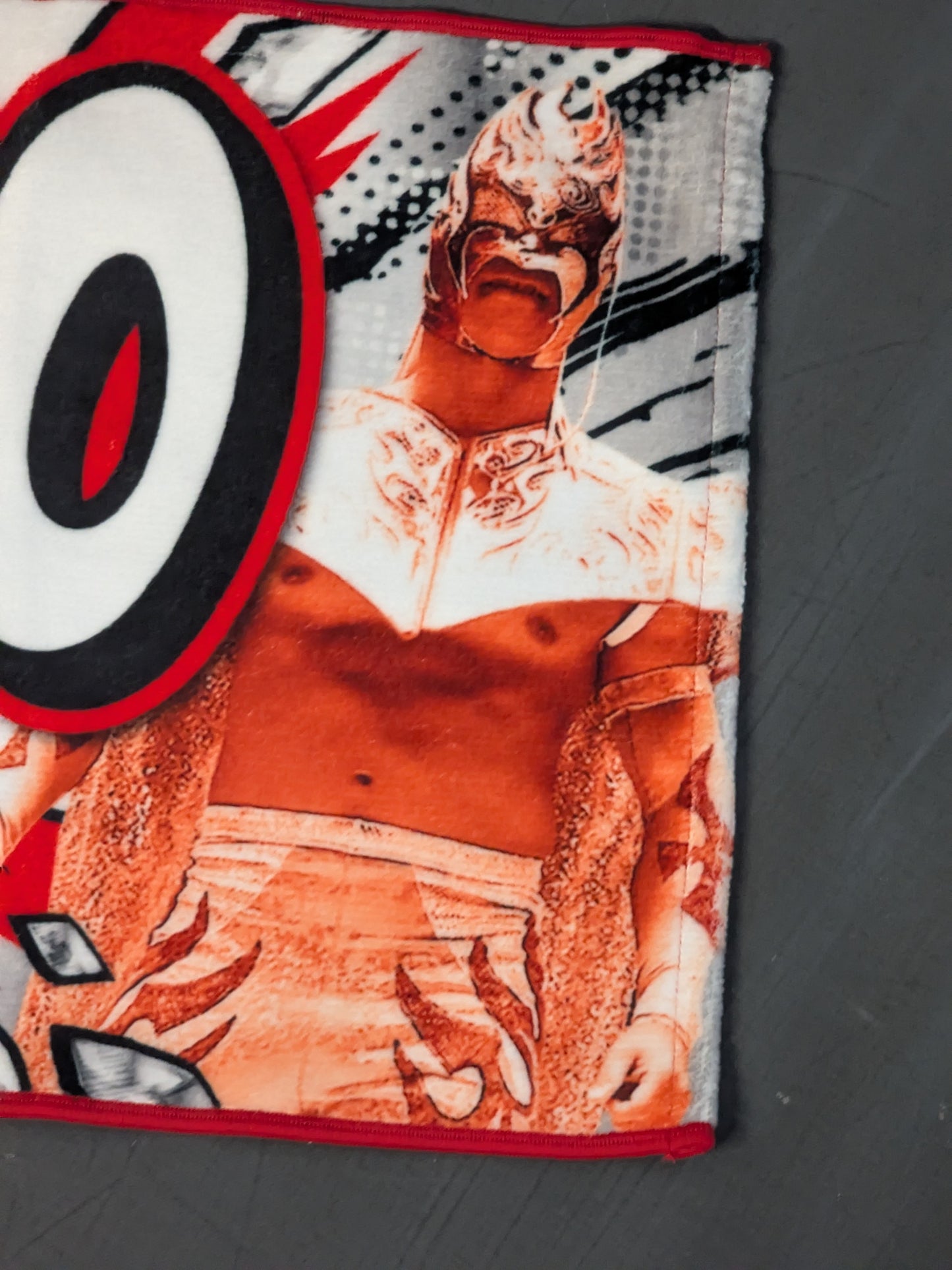 Alejandro fighters support towel