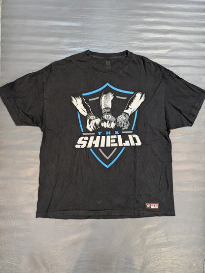 The Sticker 'THE SHIELD' T-shirt (WWE (2017) / Black)