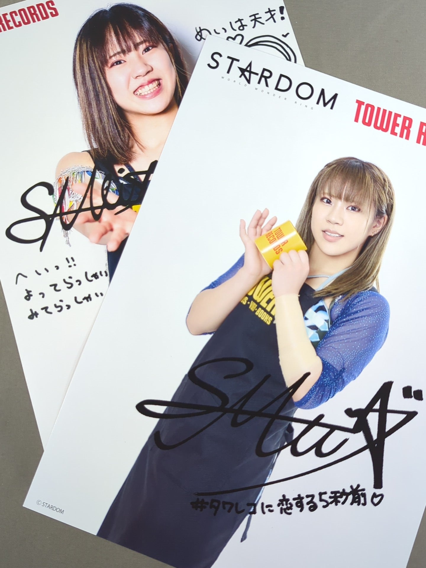 星来芽依 スターダム×TOWER RECORDS ポートレート 2枚セット
