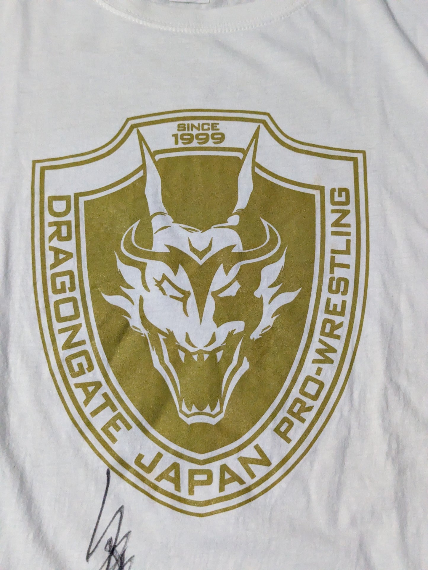 [Strong Machine J hand signed autograph ] DRAGON GATE promotion Logo T-shirt (DRAGONGATE Generation)