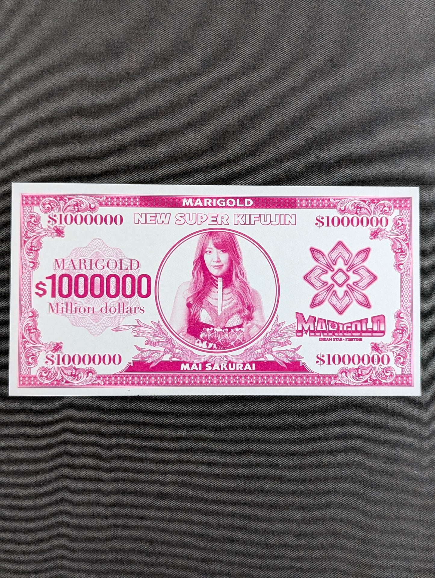 Mai Sakurai Lady Dollar Bill