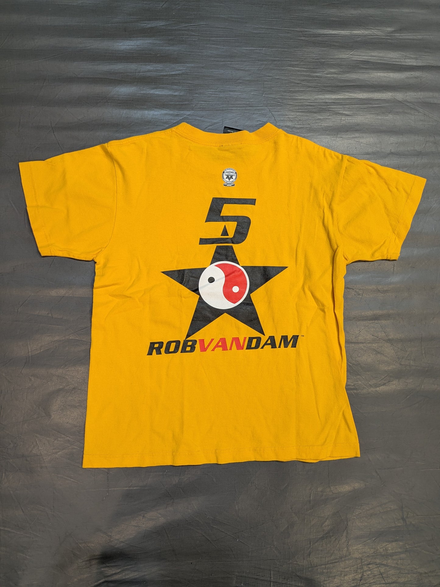 Rob Van Dam "RVD" T-shirt (WWE (2004) / Yellow)