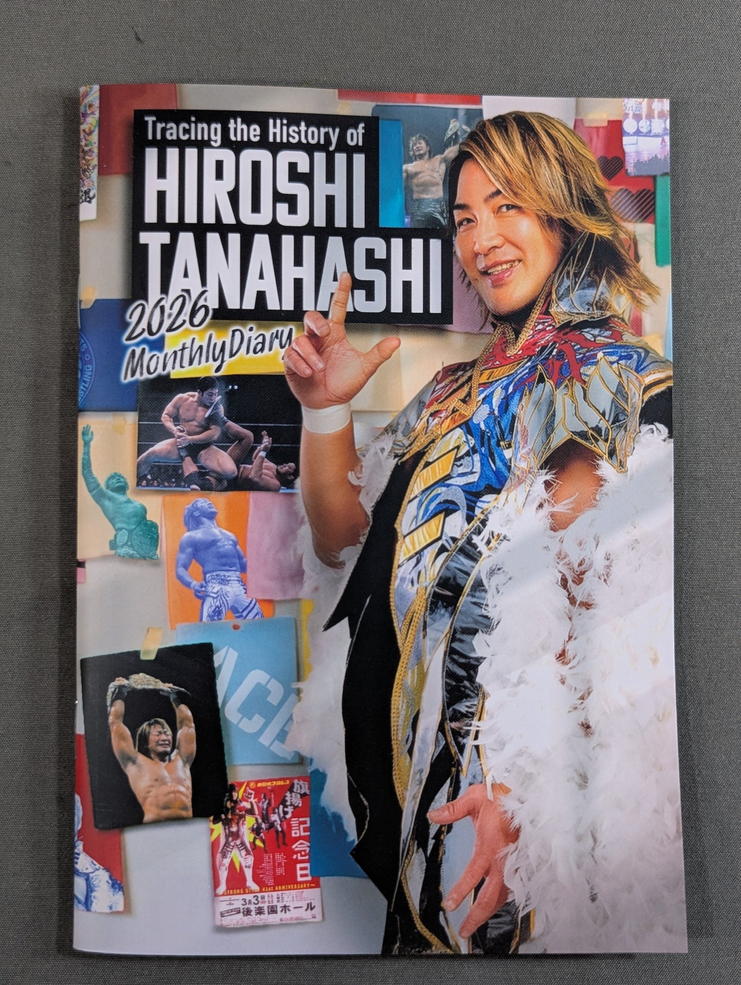★ ★ not sold in stores Hiroshi Tanahashi 2026 Schedule Book & Shopper Set