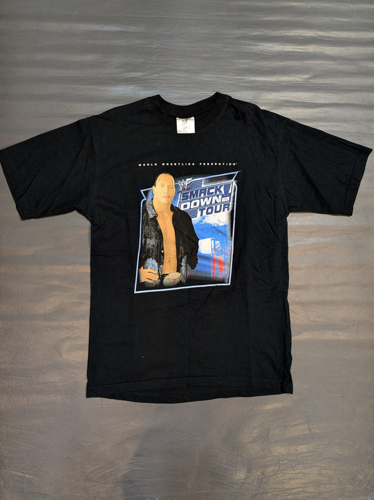The Rock "SMACK DOWN!" TOUR" Picture T-Shirt (WWF (2002) / Black)