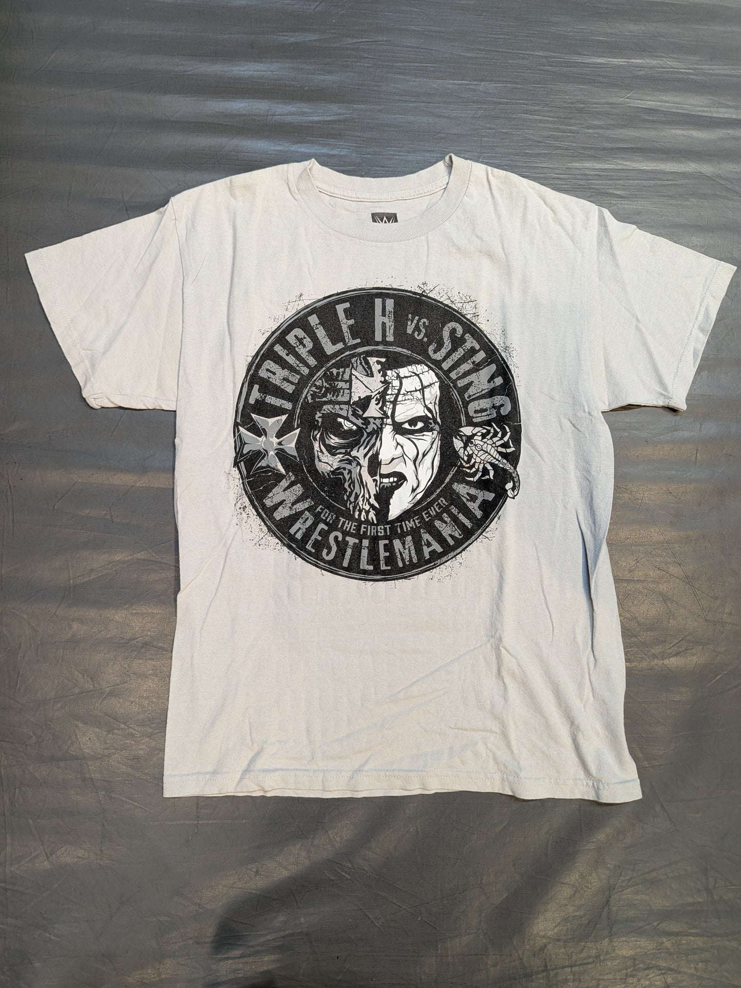 WrestleMania 31 'Triple HvsSting' T-shirt (WWE (2015) / Gray)
