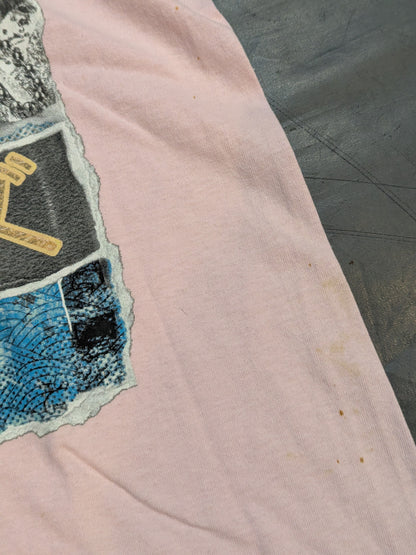 Asuka & Kairi Sane (Kabuki Warriors) Picture T-Shirt (2) (WWE (2019) / Pink)