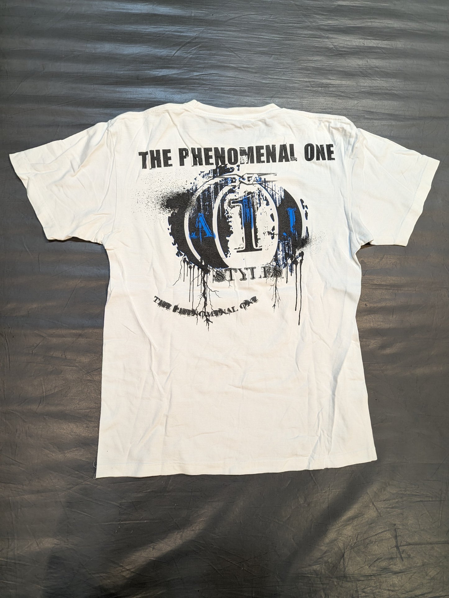 AJ Styles "THE PHENOMENAL ONE" T-shirt (WWE (2010s) / White)