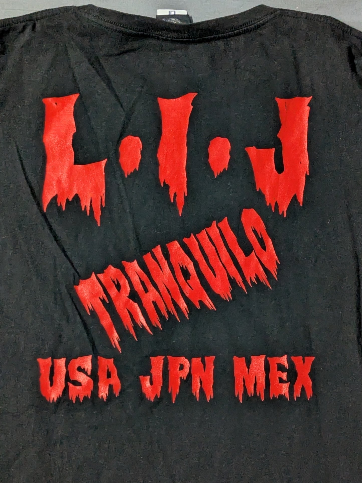 L・I・J Tシャツ⑬(ブラック×レッド）