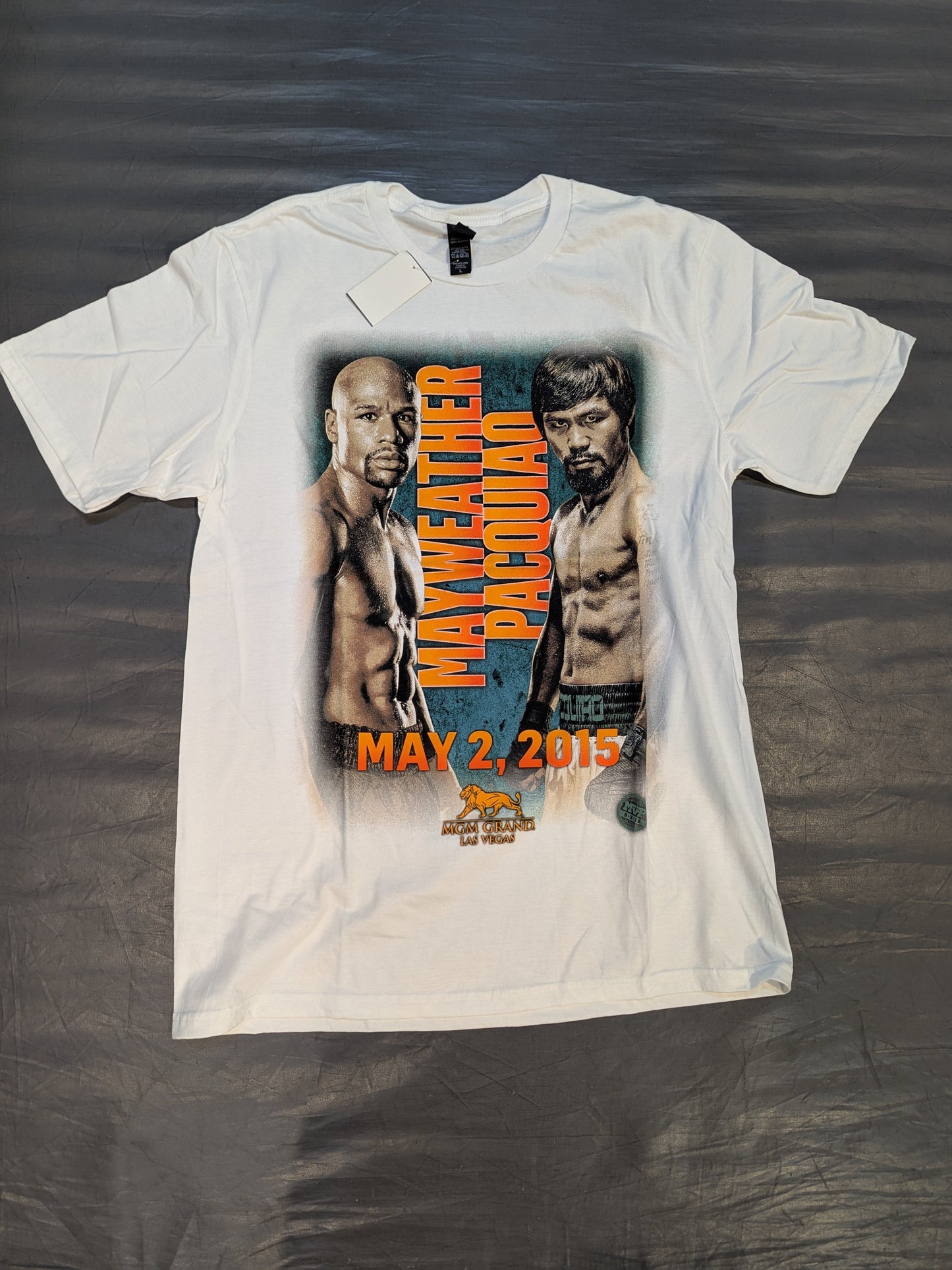 May 2, 2015 Floyd Mayweather vs. Manny Pacquiao Picture T-Shirt (1) (White)