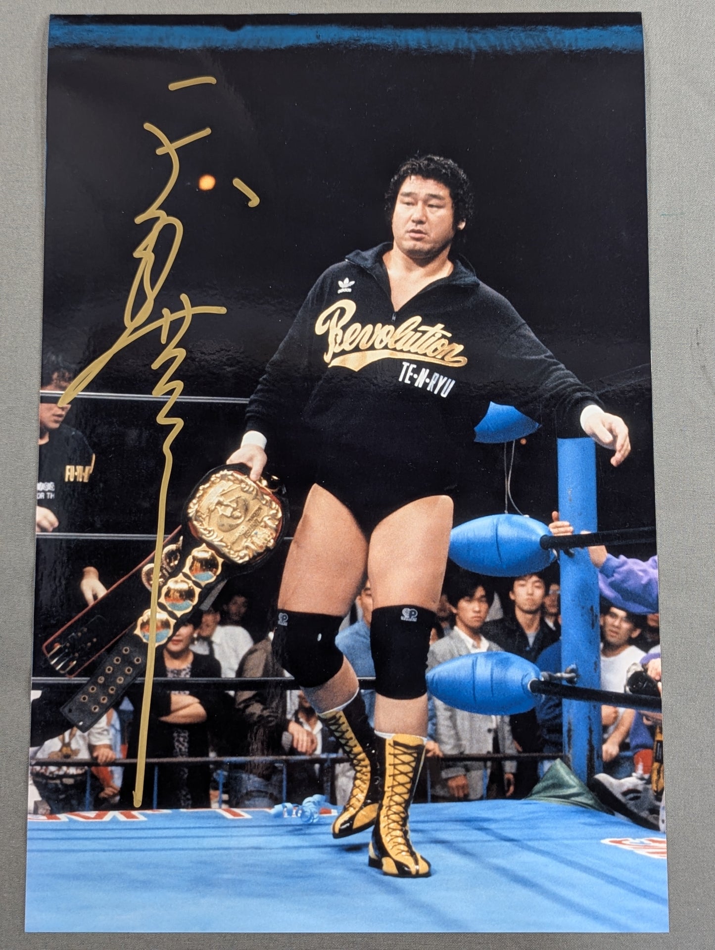 Tenryu Genichiro hand signed autograph Pro-Photo  (A-2 )