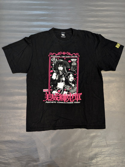 NEO美威獅鬼軍 ピクチャーTシャツ(ブラック×ピンク)