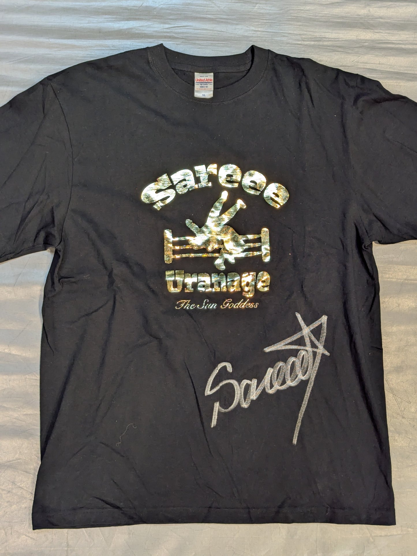 【hand signed autograph】 Sareee (SARRAY)  " 'Ura-nage' T-shirt (Black)