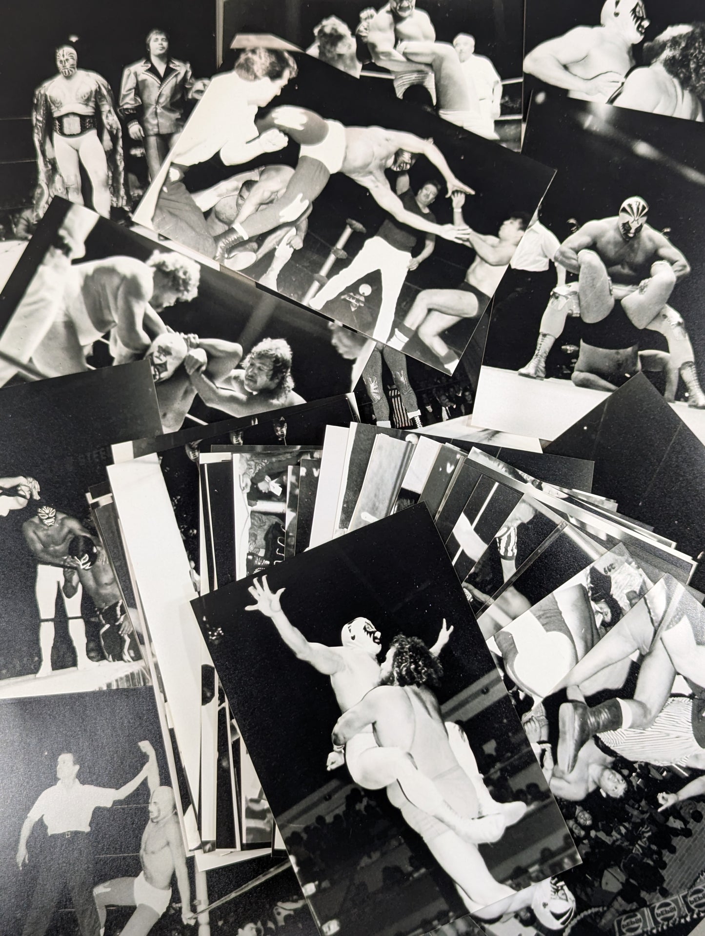 Mil Mascaras 1960s~70s Black and White Set of 63 match photos