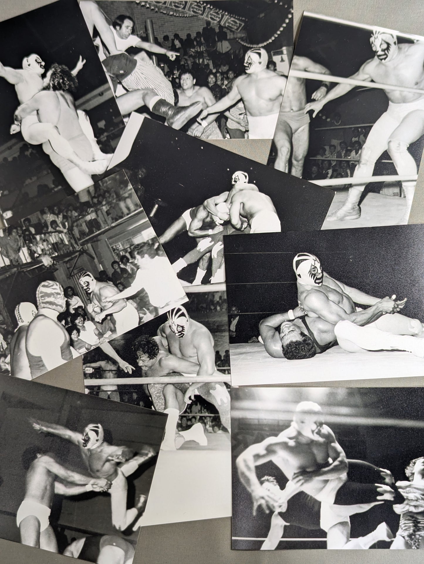Mil Mascaras 1960s~70s Black and White Set of 63 match photos
