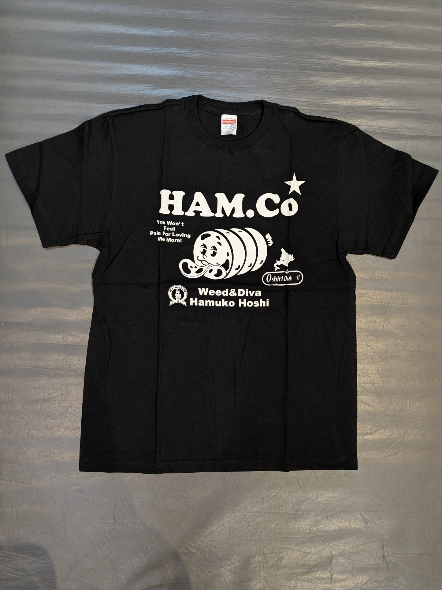 Hamuko Hoshi  "HAM.Co" T-shirt (2) (Black)