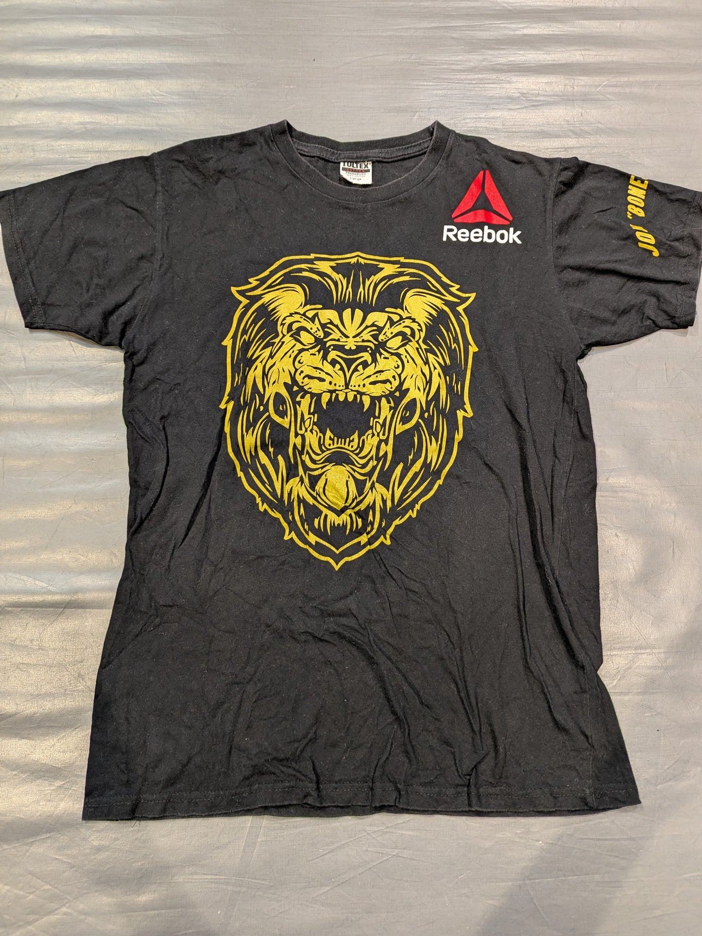 ジョン・ジョーンズ「LIGHT HEAVYWEIGHT CHAMPION」Tシャツ