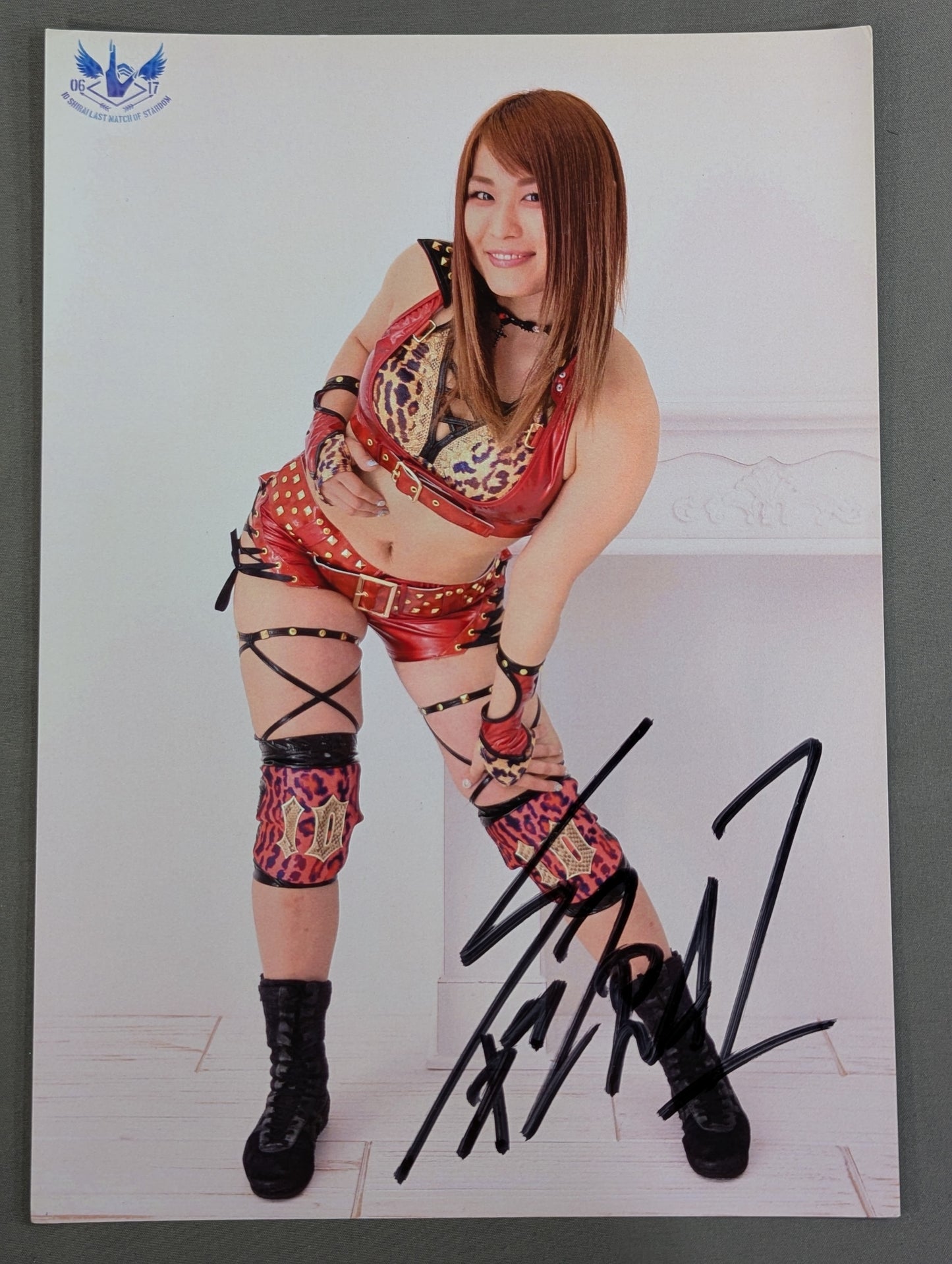 ★LAST MATCHE OF STARDOM★ Io Shirai (Iyo Sky) hand signed autograph  Pro-Photo  (H-6 )