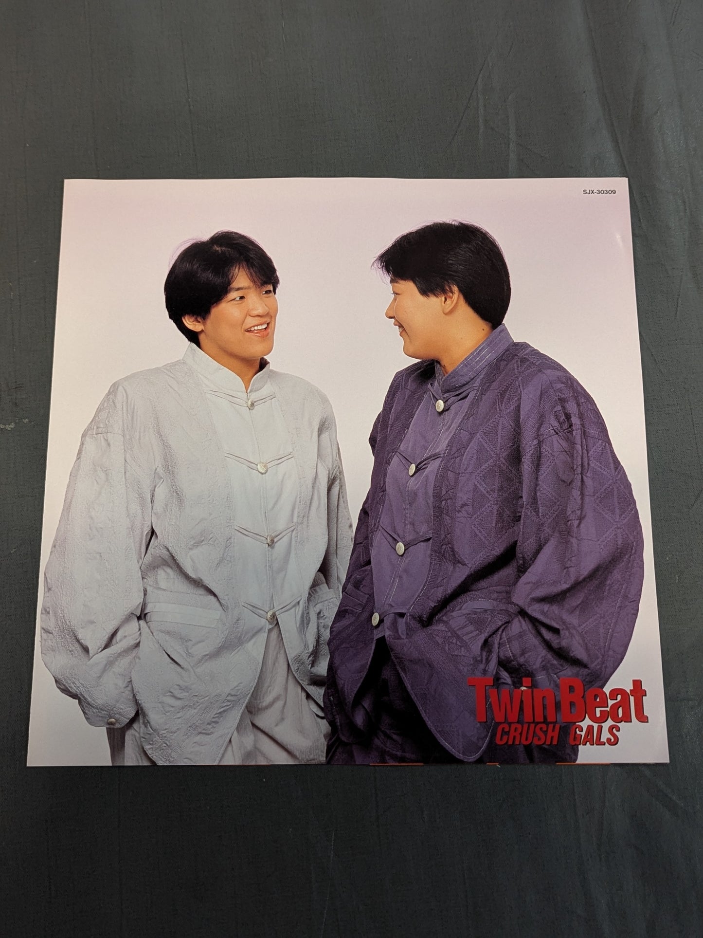 Twin Beat(ツインビート) / クラッシュギャルズ