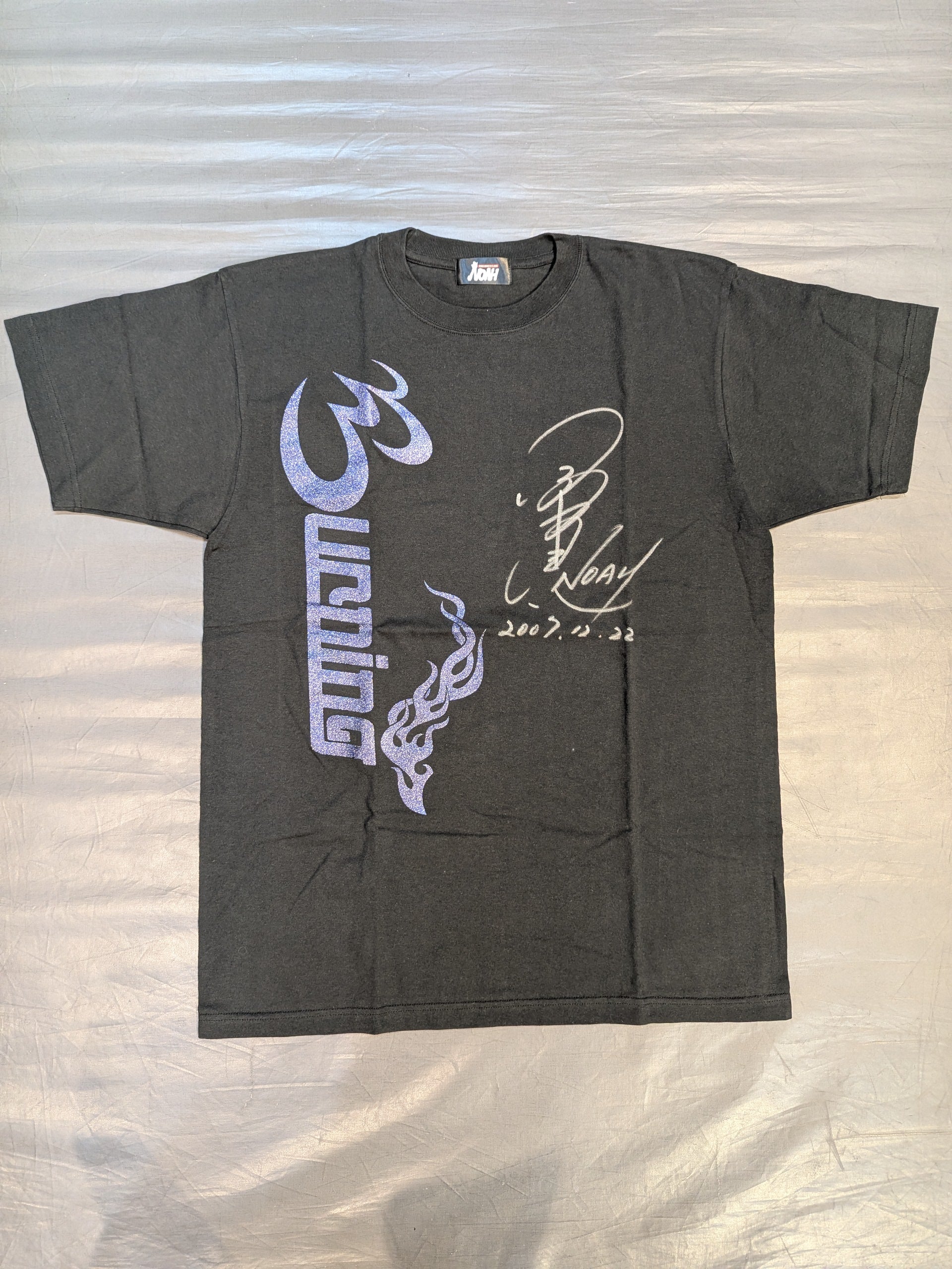 直筆サイン入り】小橋建太「BURNING」Tシャツ①(ブラック×パープル 直筆サイン入り】小橋建太「BURNING」Tシャツ①(ブラック×パープル