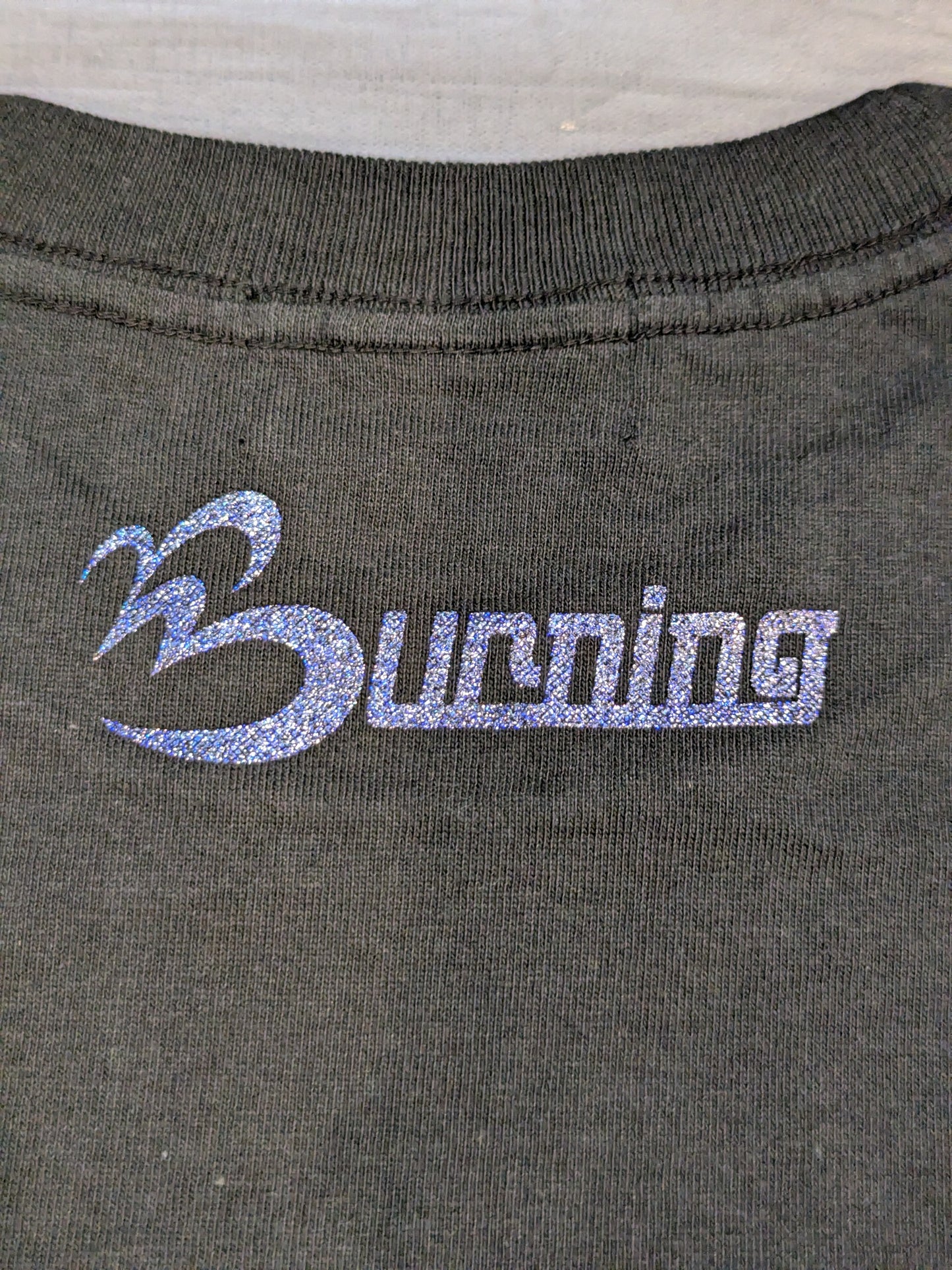 【直筆サイン入り】小橋建太「BURNING」Tシャツ①(ブラック×パープル)