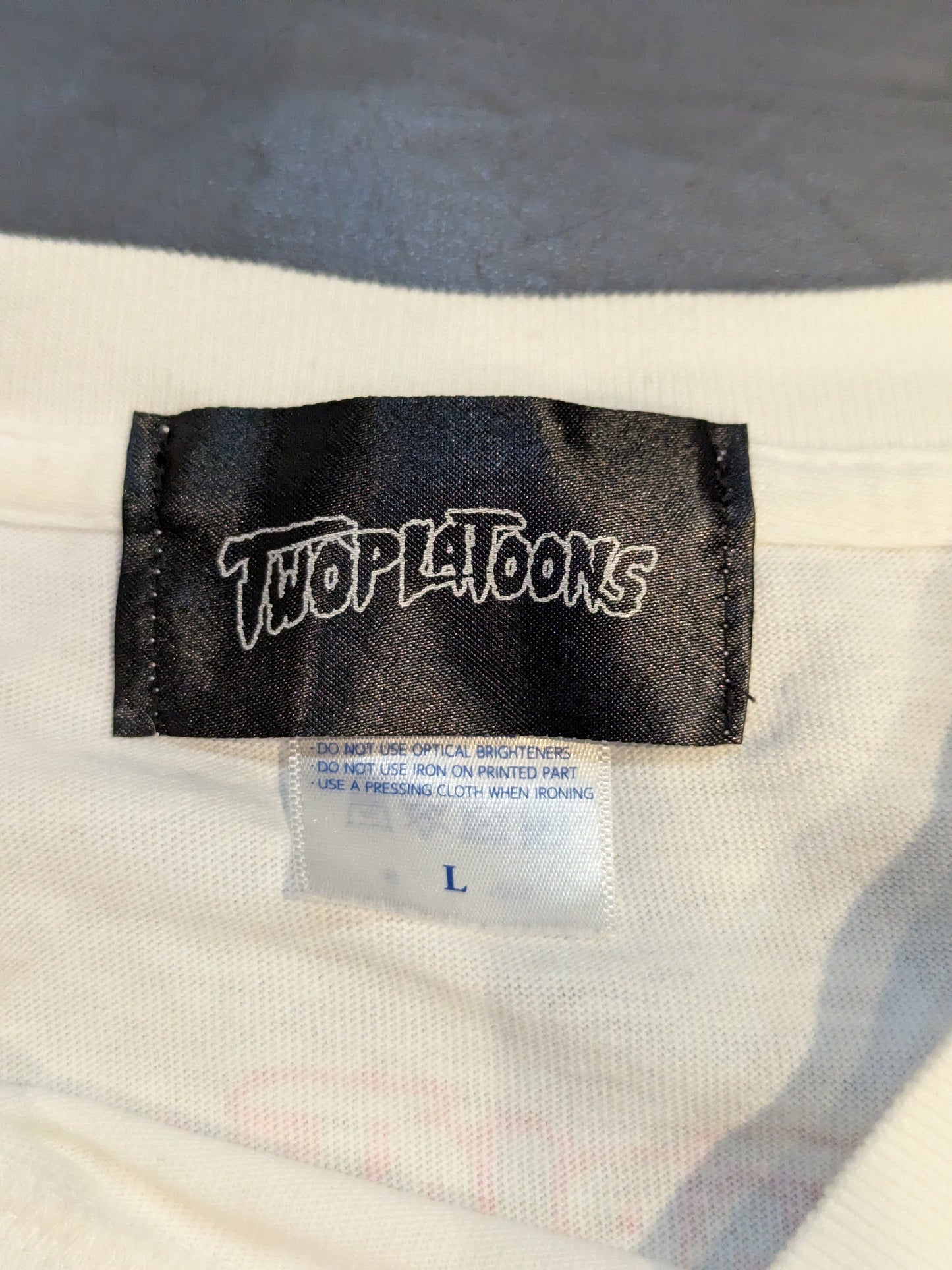 グレート・ムタ×TWOPLATOONS「SPIDER」コラボTシャツ(ホワイト×レッド)
