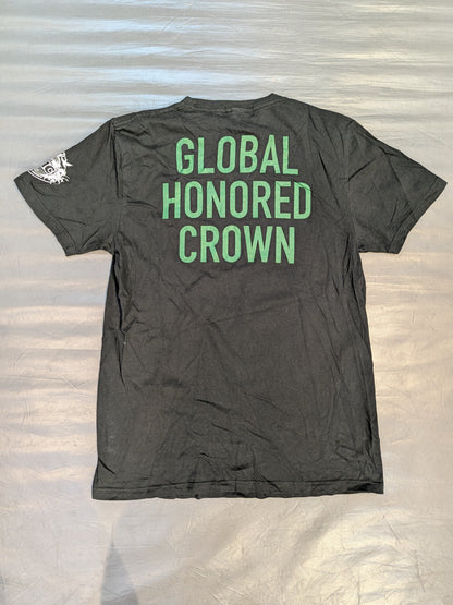 GLOBAL HONORED CROWN Tシャツ