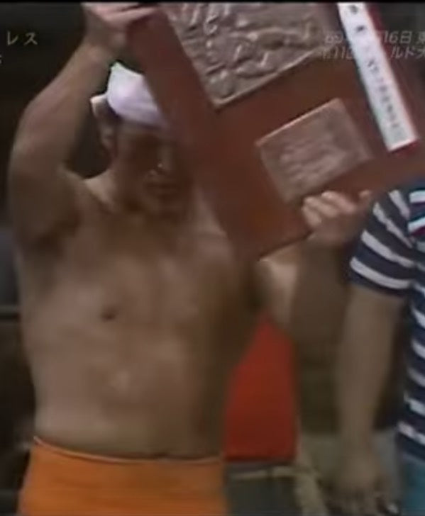 ★ Antonio Inoki  First Championship!! ★ 11th World League Championship Shield worn by him