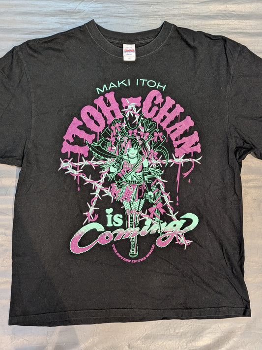 Maki Ito "ITOH-CHAN is Coming" T-shirt (2)