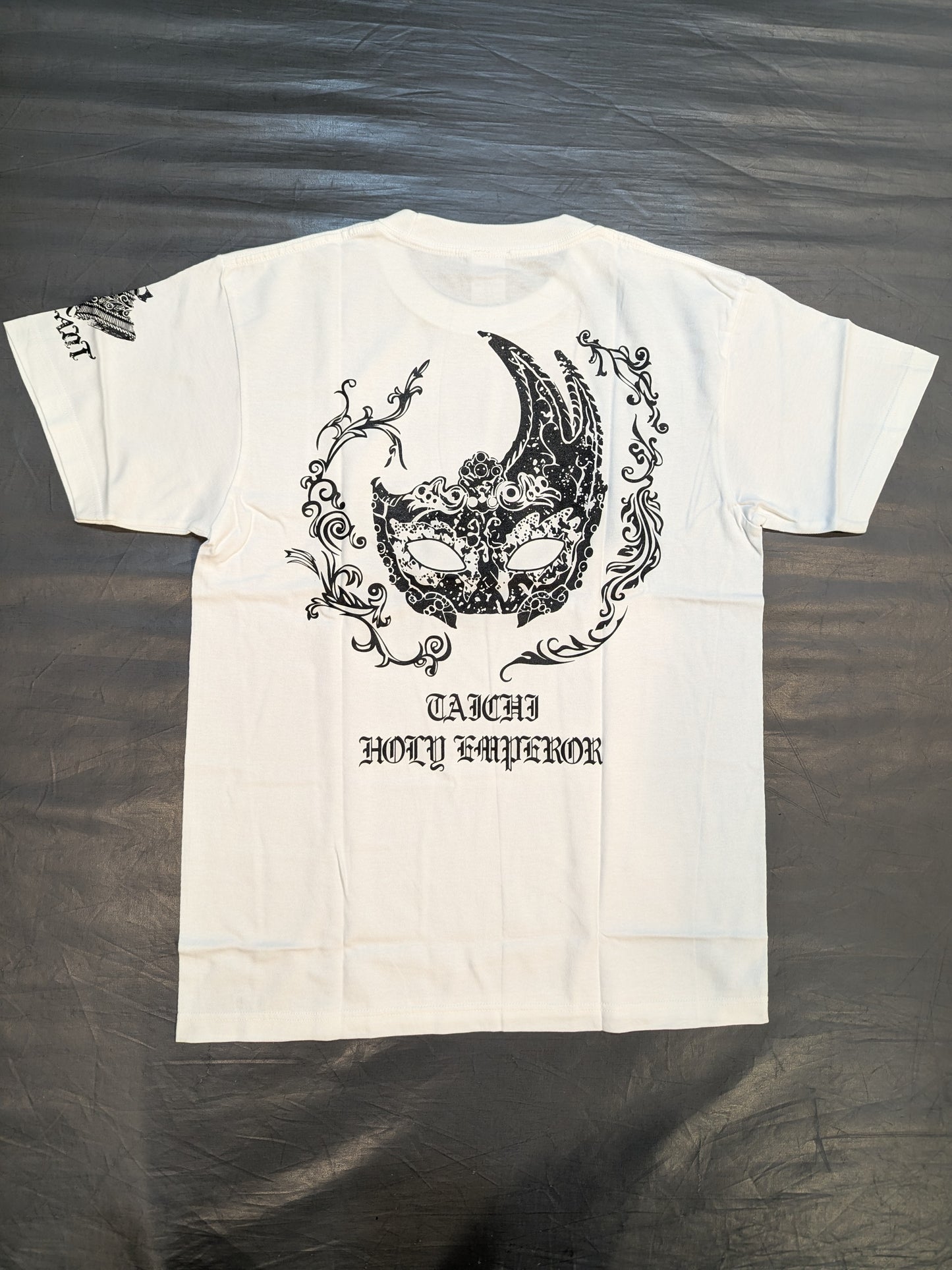 タイチ「HOLY CROSS」Tシャツ
