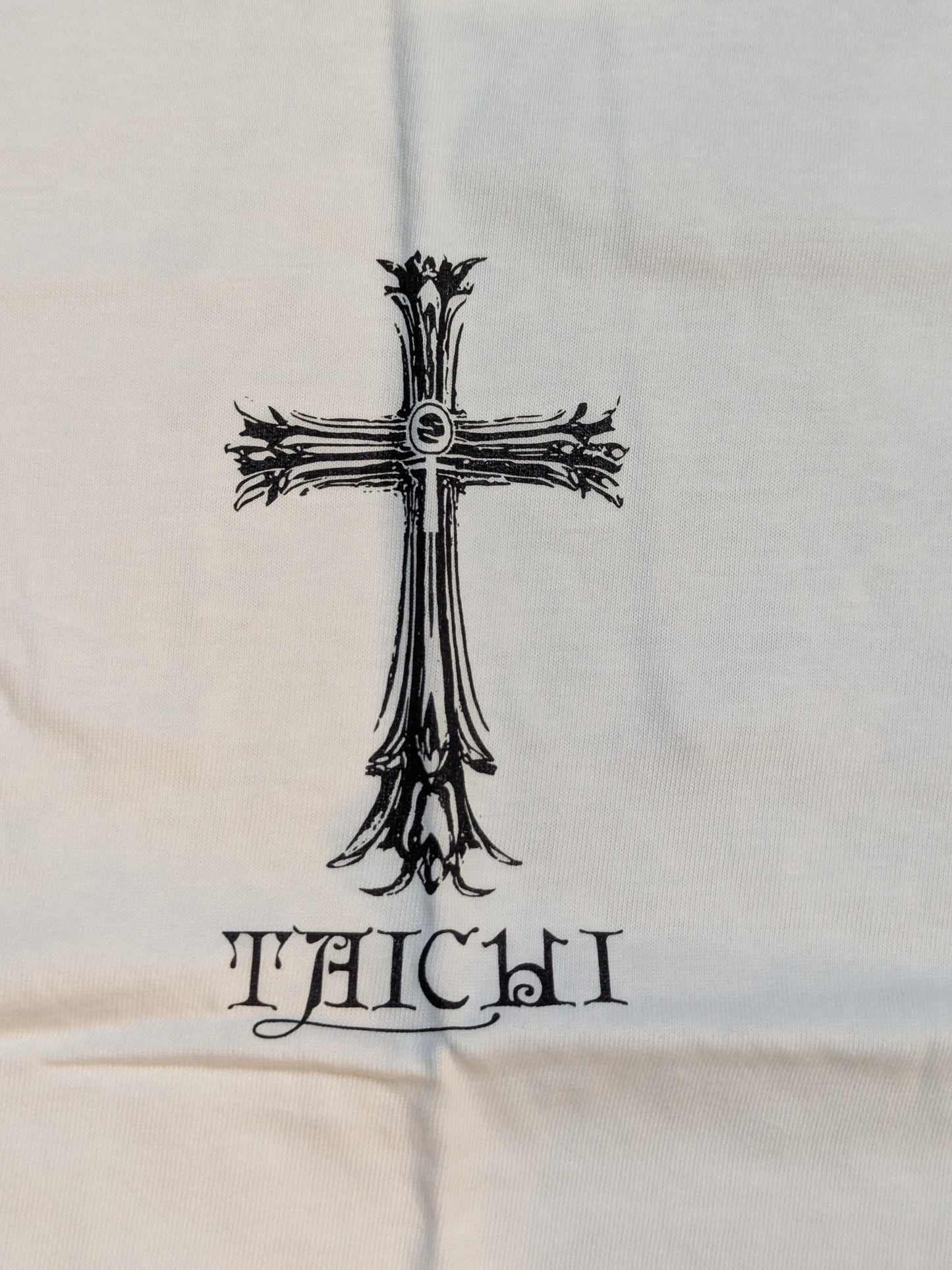 タイチ「HOLY CROSS」Tシャツ