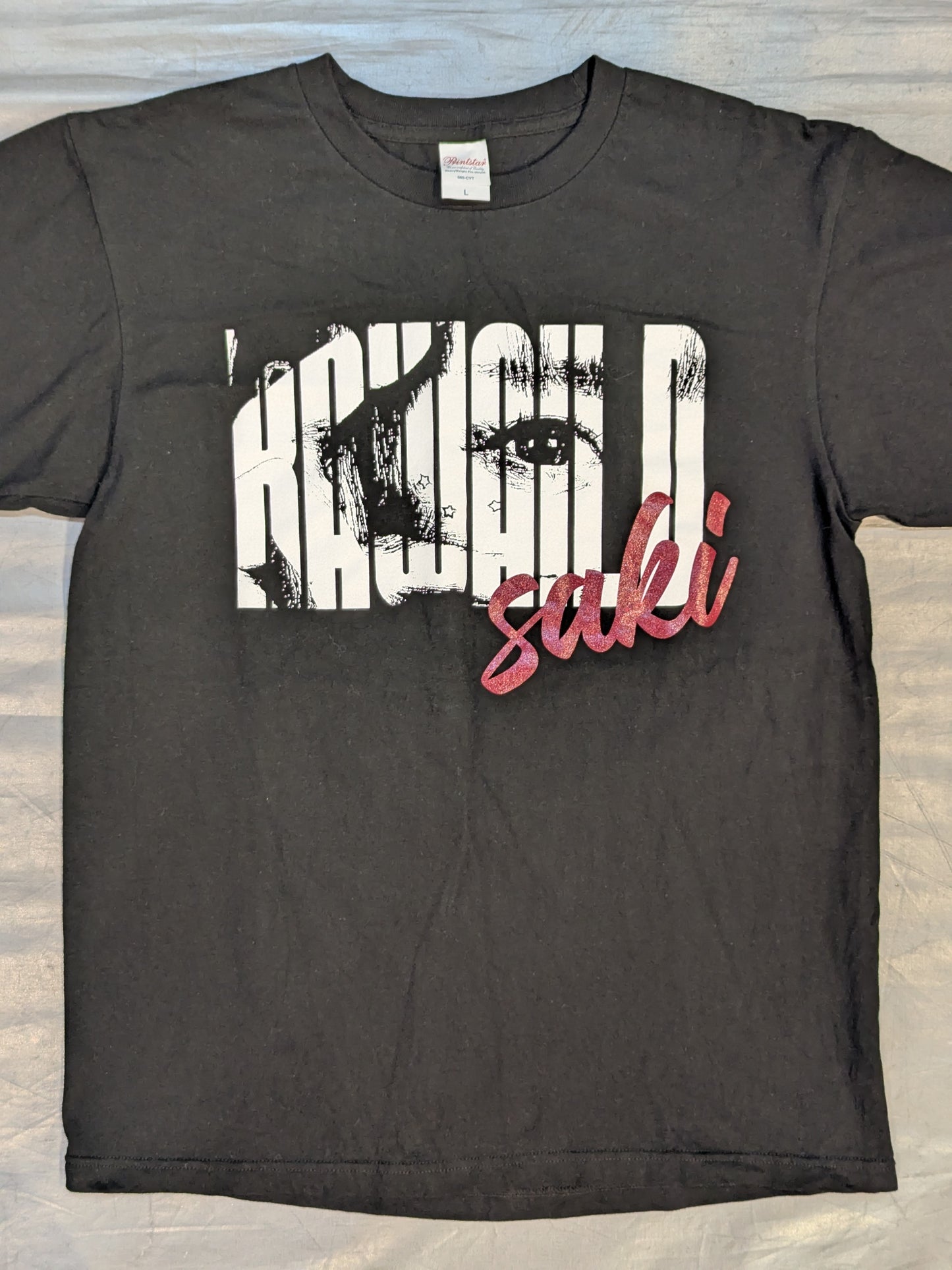 SAKI 'KAWAILD' T-shirt