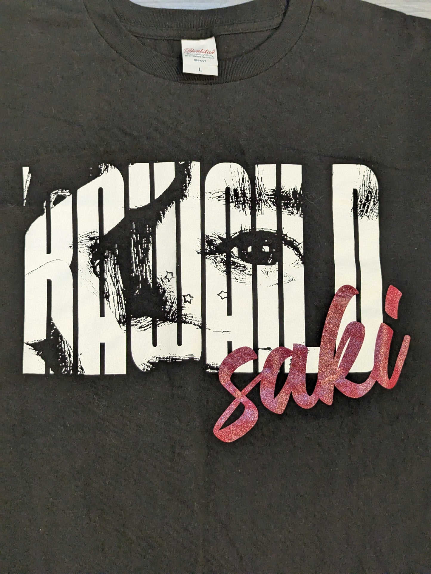 SAKI 'KAWAILD' T-shirt