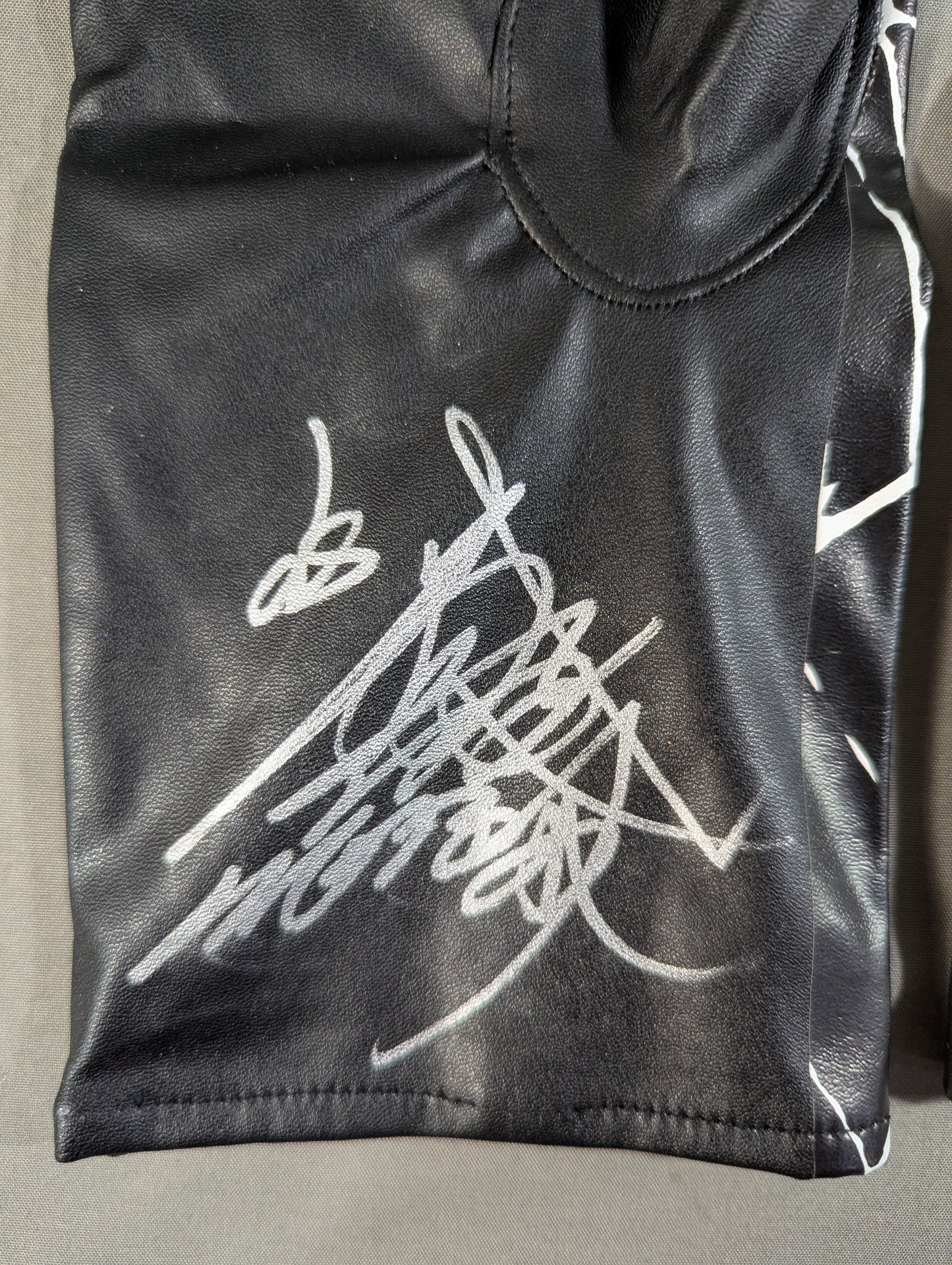 【hand signed autograph】 BUSHI  Gloves (Orange × Black Mask)