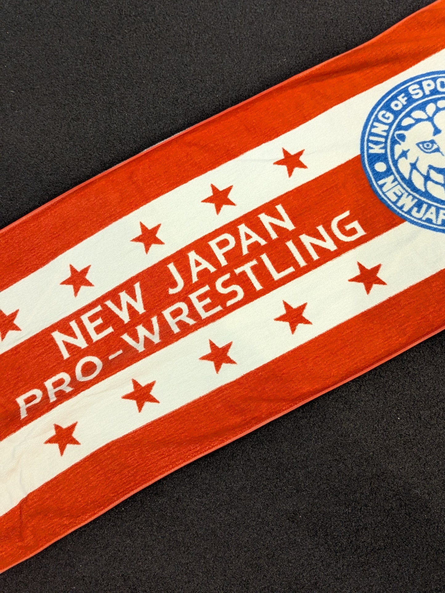New Japan Pro Wrestling "Lion Mark" (Border) Sports Towel