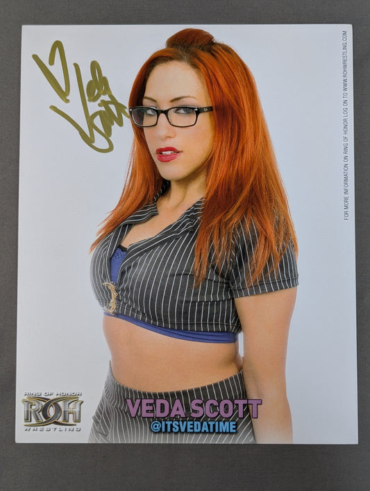 Veda Scott hand signed autograph  Pro-Photo 